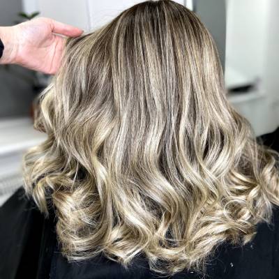 BALAYAGE HIGHLIGHTS