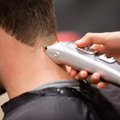 MEN'S HAIRCUTS